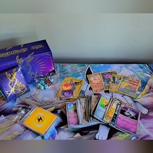Pokemon scarlet and vilot base set box